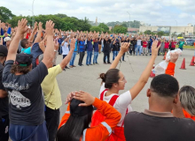 Assembleias no polo petroquímico do ABC mobilizam centenas de trabalhadores
